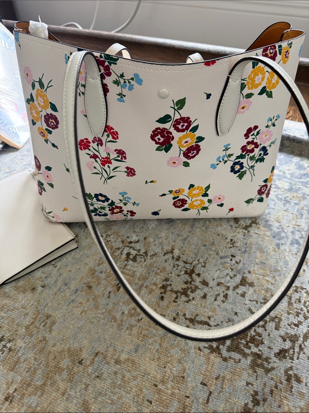 kate spade White Floral Tote with Matching Pouch - Picture 3 of 3